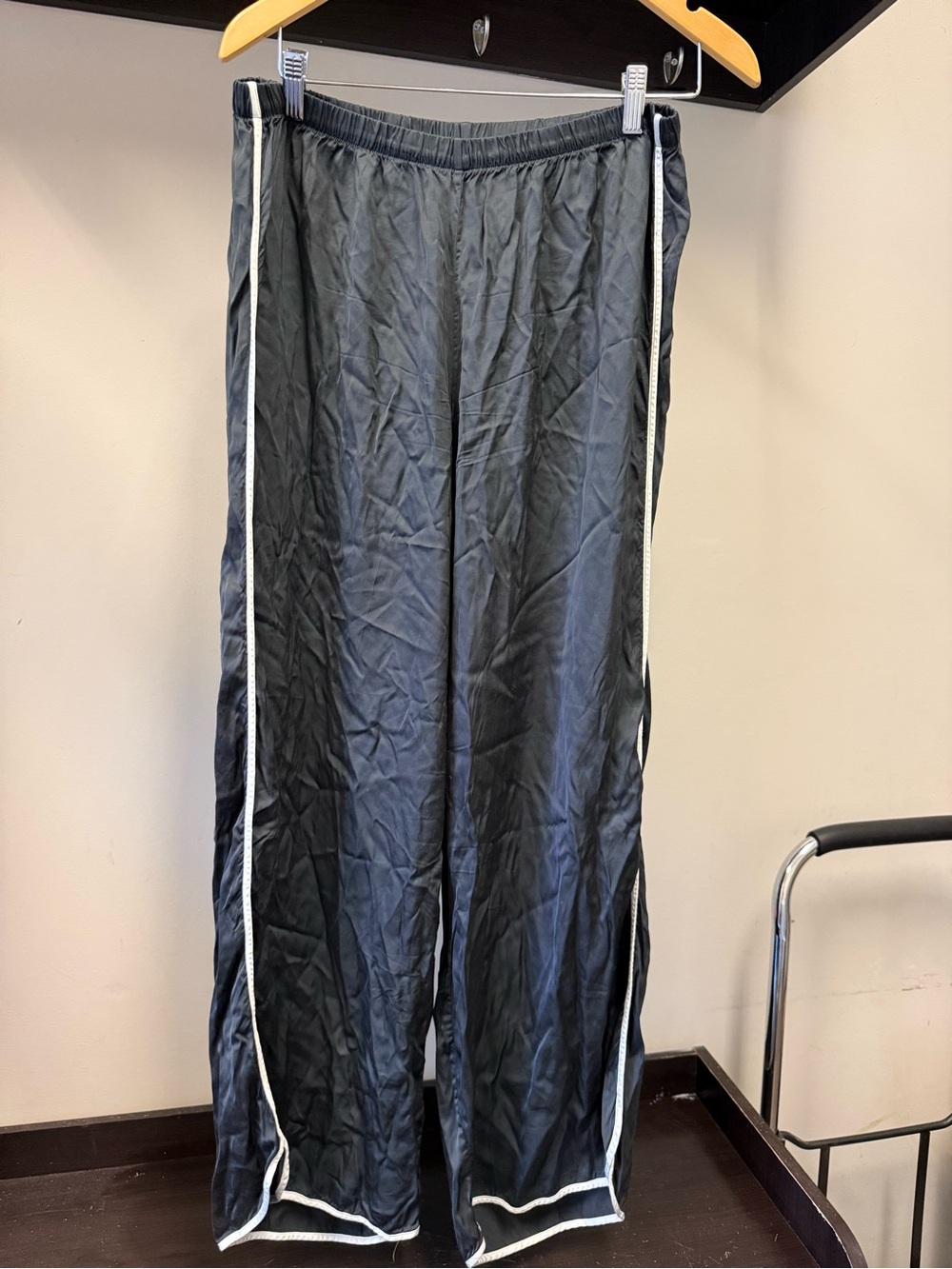 aerie Navy Silk Summer pants  with White Side Stripes